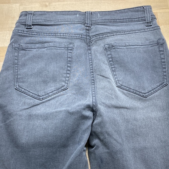 NEVER DREAM ALONE | Skinny Super High Waist | 5/27 - Picture 4 of 5